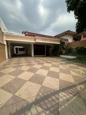 JUAL CEPAT RUMAH jln Mampang Prapatan 16 Duren Tiga Jak Selatan lokasi di Mampang Prapatan, tersedia melalui melalui situs Olx