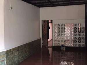 JUAL Rumah 2 lantai murah siap huni lokasi di Ciputat Timur, tersedia melalui melalui situs Olx