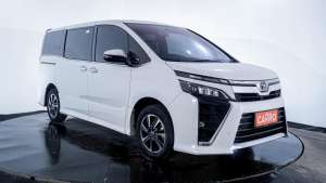 Jual bekas JUAL Toyota Voxy 2.0 AT 2019 Putih,lokasi di Jakarta DKI
