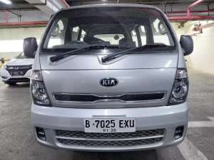 Jual bekas Kia Travello Diesel Manual 2017 Fulloriginal SepertiBaru Gresss ISTW,lokasi di 