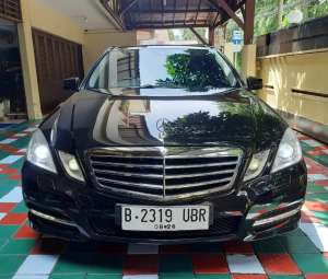 Jual bekas KM ANTIK 55RBMERCY E300 AVA 2011.,lokasi di 