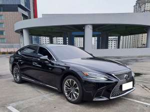 Jual bekas Lexus LS 500 Fifth generation XF50 Twin Turbo 600N.m Record AtpmKm 43rb Plat B 10 2025 Orsinil,lokasi di Jakarta DKI