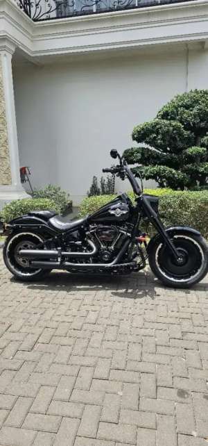 Jual bekas Like New Harley Davidson Fat boy 114ci 2018,lokasi di Cikampek