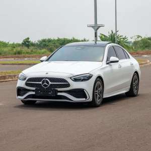 Jual bekas LIKE NEW Mercedes-Benz C300 AMG Line 2023 NIK 22 W206 C200 330i,lokasi di 