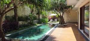 Luxury Villa 2 Lantai Di Area Umalas Kerobokan Badung Bali lokasi di Kuta Utara, tersedia melalui melalui situs Olx