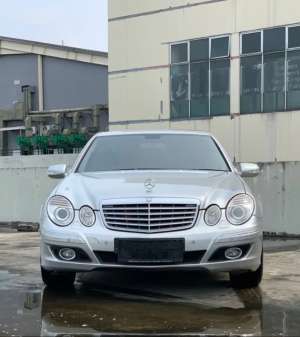 Jual bekas Mercedes Bens E 280 Edition 9 W211 2009 Silver Mercy E280 W211,lokasi di 