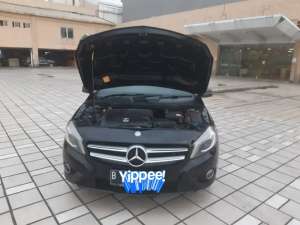 Jual bekas Mercedes benz A200 2014 Hitam,lokasi di 