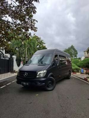 Jual bekas Mercedes benz Sprinter A3 VVIP 2014 Hitam black Sprinter 2015 A3 matic,lokasi di 