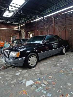 Jual bekas Mercedes-Benz W124 300 E Matic 1989,lokasi di K                           