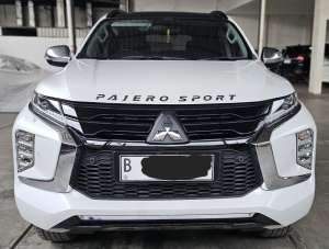 Jual bekas Mitsubishi Pajero Dakar Elite Limited Edition ATMatic2024 Km Cuma 3rban Gress Like New,lokasi di Jakarta DKI