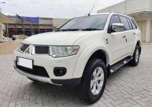 Jual bekas Mitsubishi Pajero Sport Dakar Matic 2012,lokasi di K                           