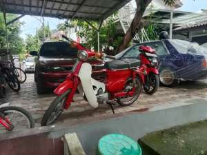 Jual bekas motor c70 klasik,lokasi di Kembangan