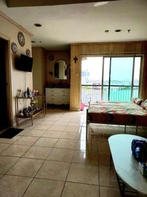 Murah Apartemen Cityhome MOI Semi Furnished Lantai Rendah Sertipikat lokasi di Kelapa Gading, tersedia melalui melalui situs Olx