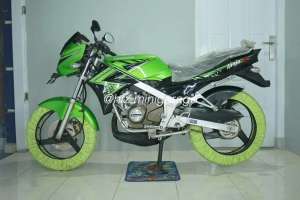 Jual bekas Ninja R 2015 Hijau,lokasi di Makassar