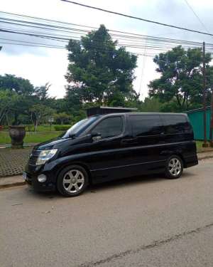 Jual bekas Nissan Elgrand Matic Mulus,lokasi di 