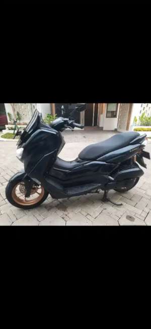 Jual bekas Nmax new 2021 non abs,lokasi di Cengkareng