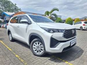 Jual bekas OLXmobbi LIKE NEW - TOYOTA KIJANG INNOVA 2.0 ZENIX G CVT AT 2023,lokasi di 