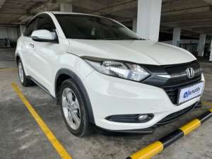 Jual bekas OLXMOBBI Low Angs Honda HRV 1.5 E Bensin-AT 2015 NIB B,lokasi di 