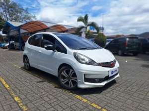 Jual bekas OLXmobbi PAJAK PANJANG - HONDA JAZZ 1.5 RS BENSIN MT 2014,lokasi di 