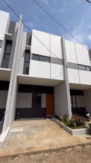 Over Kredit 65JT Rumah 2 Lantai Dekat Tol Cimanggis Depok lokasi di Tapos, tersedia melalui melalui situs Olx