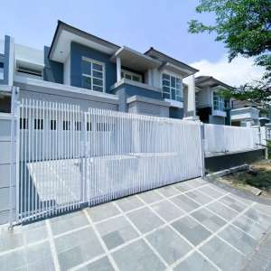 Puri Galaxy Bamboo Lake Dekat Merr, Galaxy Mall, Pakuwon Ciyy lokasi di Gubeng, tersedia melalui melalui situs Olx