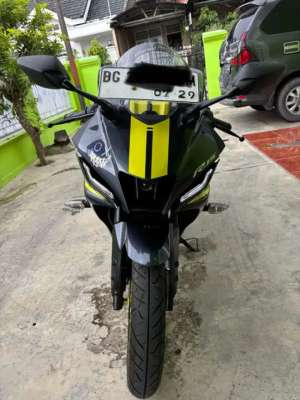 Jual bekas R15 V4 tahun 2023,lokasi di Sako