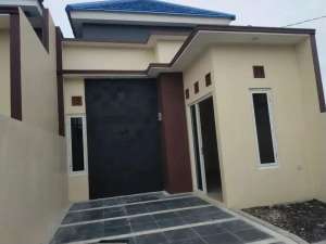 Ready unit 250jt nego rumah 50meter jln poros. Belakang ruko paragon lokasi di Simokerto, tersedia melalui melalui situs Olx