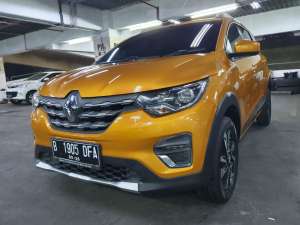 Jual bekas Renault Triber RXZ AT 2022 siap pakai Low KM,lokasi di Jakarta DKI