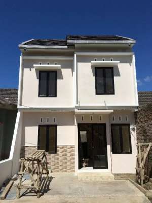 RUMAH BARU 2 LANTAI DI KEDUNGKANDANG KOTA MALANG lokasi di Kedungkandang, tersedia melalui melalui situs Olx