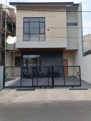 Rumah Baru 2 lantai di Sekelimus Buah batu dkt Batununggal lokasi di Bandung Kidul, tersedia melalui melalui situs Olx