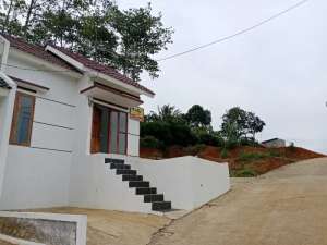 Rumah Hook Cileunyi Siap Huni Bisa KPR Bank lokasi di Cileunyi, tersedia melalui melalui situs Olx