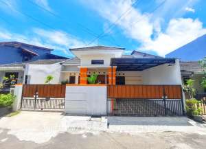 Rumah Kledokan Caturtunggal Dekat UPN, UGM, JIH, Babarsari, Ringroad lokasi di Depok, tersedia melalui melalui situs Olx