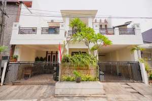 Rumah Luas 4 KT 8 Menit ke Gerbang Toll Becakayu Hadap Timur J-24165 lokasi di Bekasi Selatan, tersedia melalui melalui situs Olx