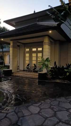 Rumah Mewah di River Park Bintaro lokasi di Pondok Aren, tersedia melalui melalui situs Olx