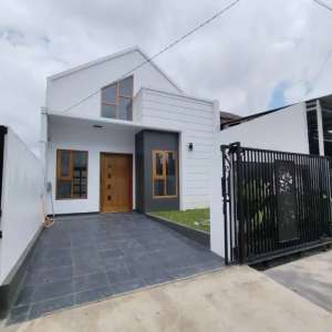 RUMAH MEWAH LOKASI STRATEGIS DEKAT KE MANA MANA lokasi di Sukarame, tersedia melalui melalui situs Olx