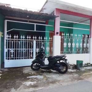 Rumah minimalis nyaman dekat exit tol Klodran lokasi di Colomadu, tersedia melalui melalui situs Olx