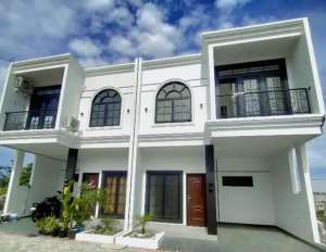 Rumah modern eropa siap huni akses UI - 5 menit Univ Indonesia lokasi di Pasar Rebo, tersedia melalui melalui situs Olx