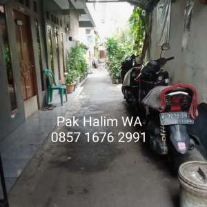 Rumah petakan super murah banget AJB selangkah ke mall pd indah Jaksel lokasi di Kebayoran Lama, tersedia melalui melalui situs Olx