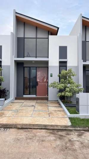 Rumah Ready Stock Siap Huni dekat Stasiun Cisauk Serpong BSD Tangerang lokasi di Serpong, tersedia melalui melalui situs Olx