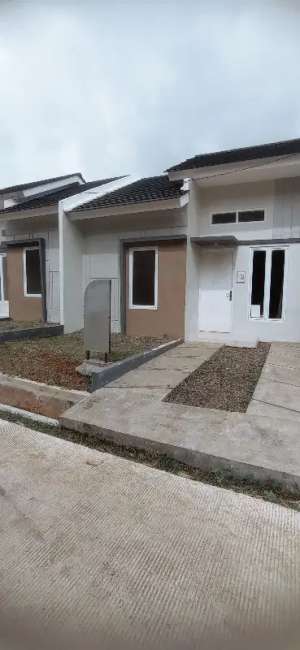 Rumah subsidi dekat ke Stasiun Parung panjang, 30 menit ke BSD city lokasi di Gading Serpong, tersedia melalui melalui situs Olx