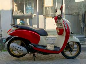 Jual bekas Scoopy FI 2014 komplit pajak hidup,lokasi di Ciawi