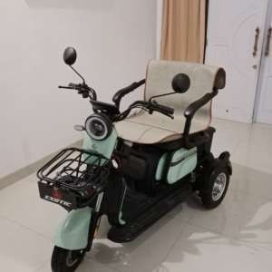 Jual bekas Sepeda motor listrik roda tiga exotic,lokasi di Jakarta Selatan