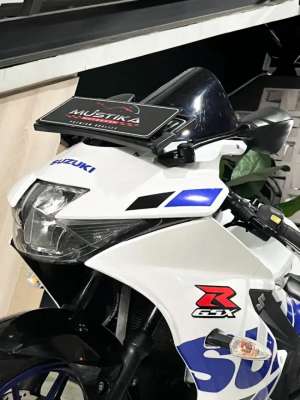 Jual bekas Super Keren Suzuki GSX 150R th 2020 - Radhe Mustika,lokasi di Kepanjen