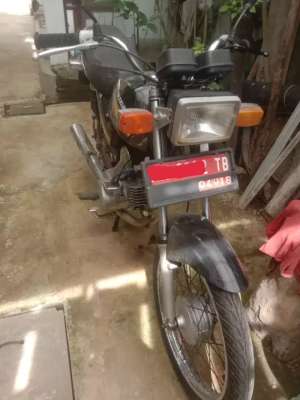 SUZUKI Econos 100 lokasi di Purwakarta, tersedia melalui melalui situs Olx