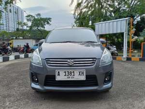 Jual bekas Suzuki Ertiga GL Manual 2014 Abu2 Met,lokasi di 