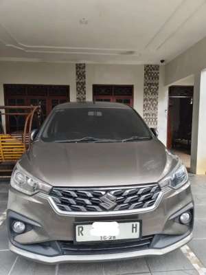 Jual bekas Suzuki Ertiga Hybrid 2022 STNK 2023,lokasi di 