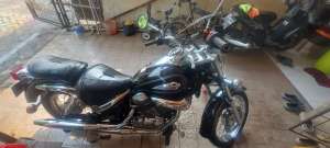 Jual bekas Suzuki Intruder 250CC Full Paper resmi,lokasi di Cileungsi