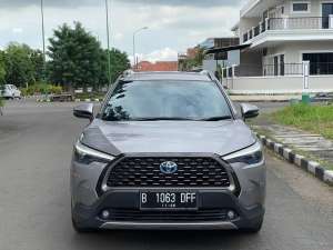 Jual bekas TDP 8 JUTATOYOTA COROLLA CROSS HYBRID 1.8 AT 2021,lokasi di 