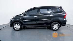 Jual bekas Toyota Avanza 1.5 Veloz AT 2015 Hitam,lokasi di Kota Bekasi