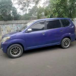 Jual bekas Toyota Avanza 2004 Bensin,lokasi di 